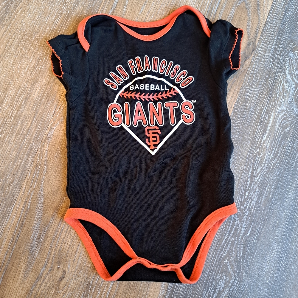 SAN FRANCISCO GIANTS Baby Onesie Size 18M